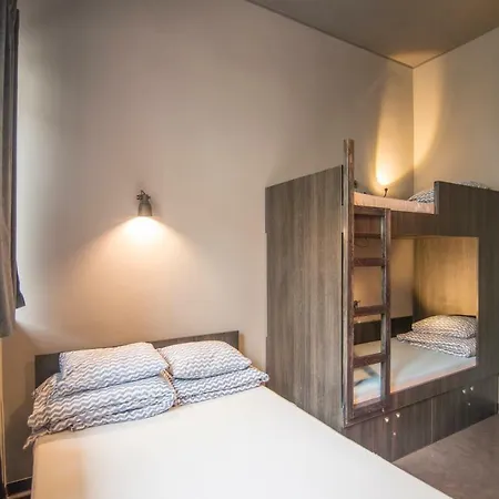 Auberge de jeunesse 110hostel *